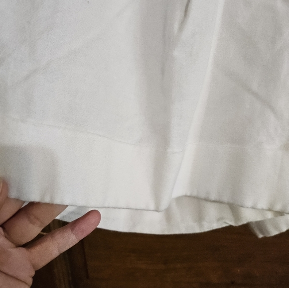 Express Linen Roll hem shorts White Size 12 - Picture 3 of 9
